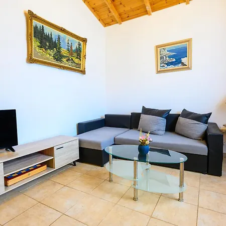 Villa The Mansion Of Dionisos And Dimitras 6 *